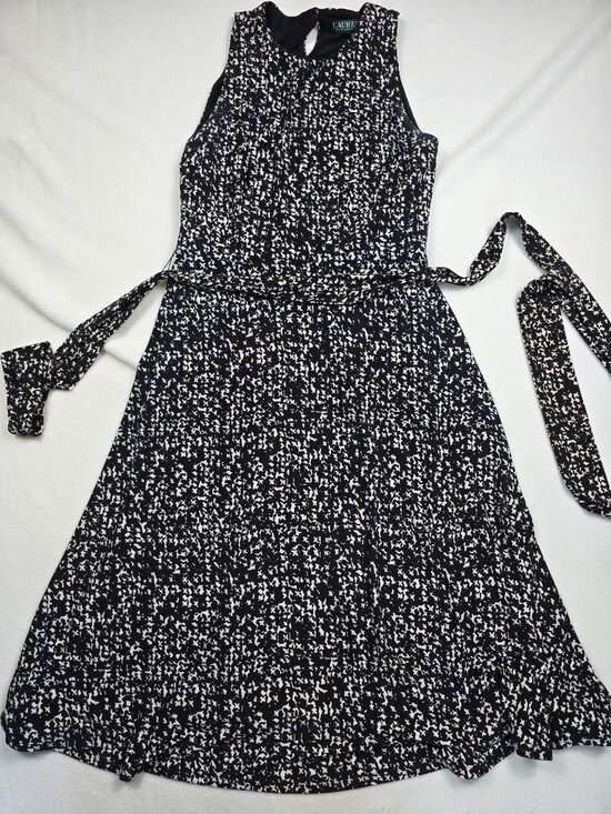 Lauren Ralph Lauren Dresses & Skirts - Lauren Ralph Lauren Black & White Sleeveless Fit & Flare Dress W/ Tie Waist 8P